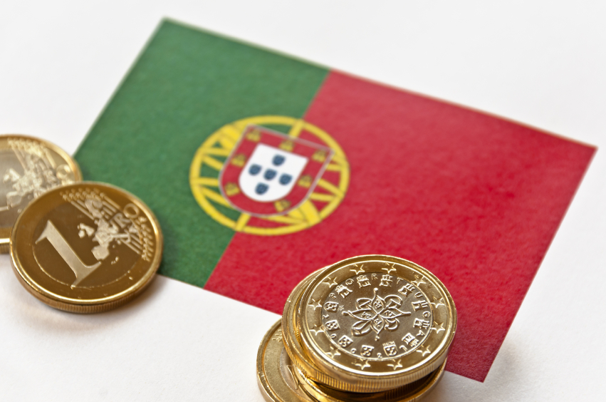 Get financial aid for your studies in Portugal