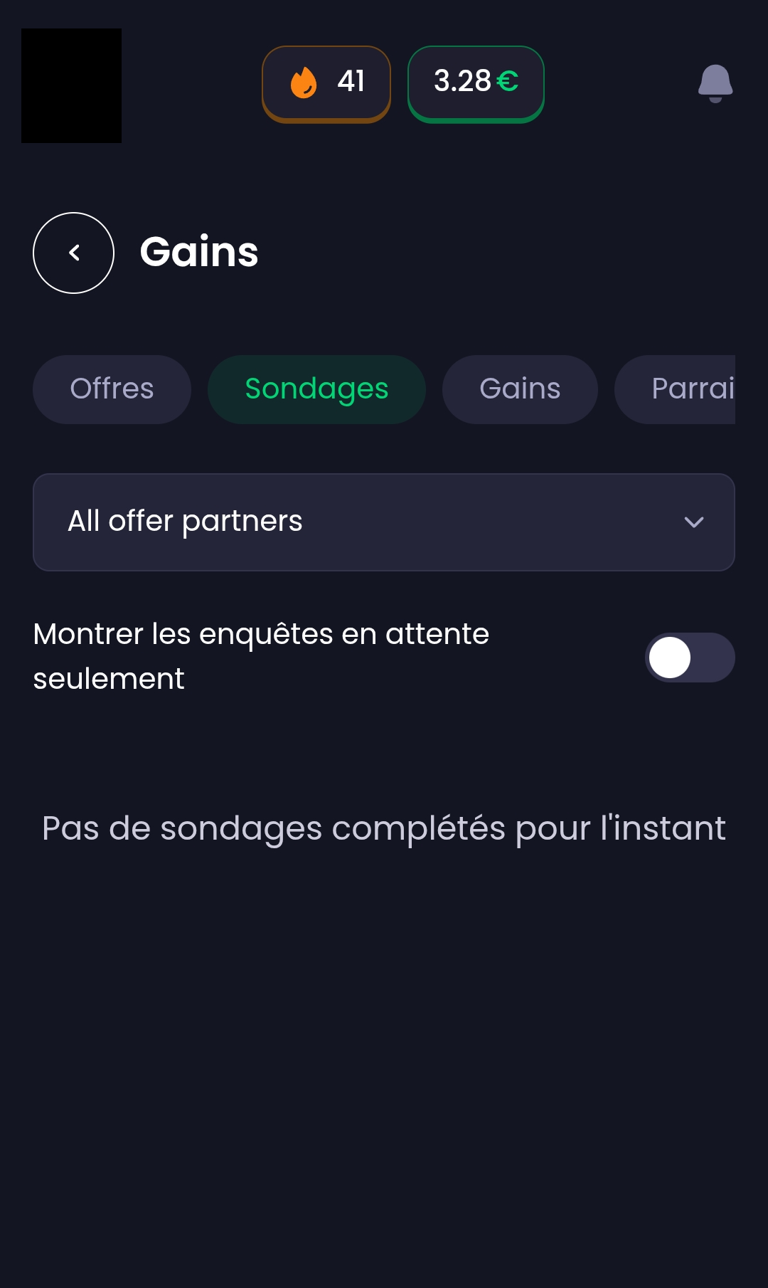 Onglet Sondages de la rubrique Gains sur Freecash, vide, avec le message Pas de sondages completes pour l'instant